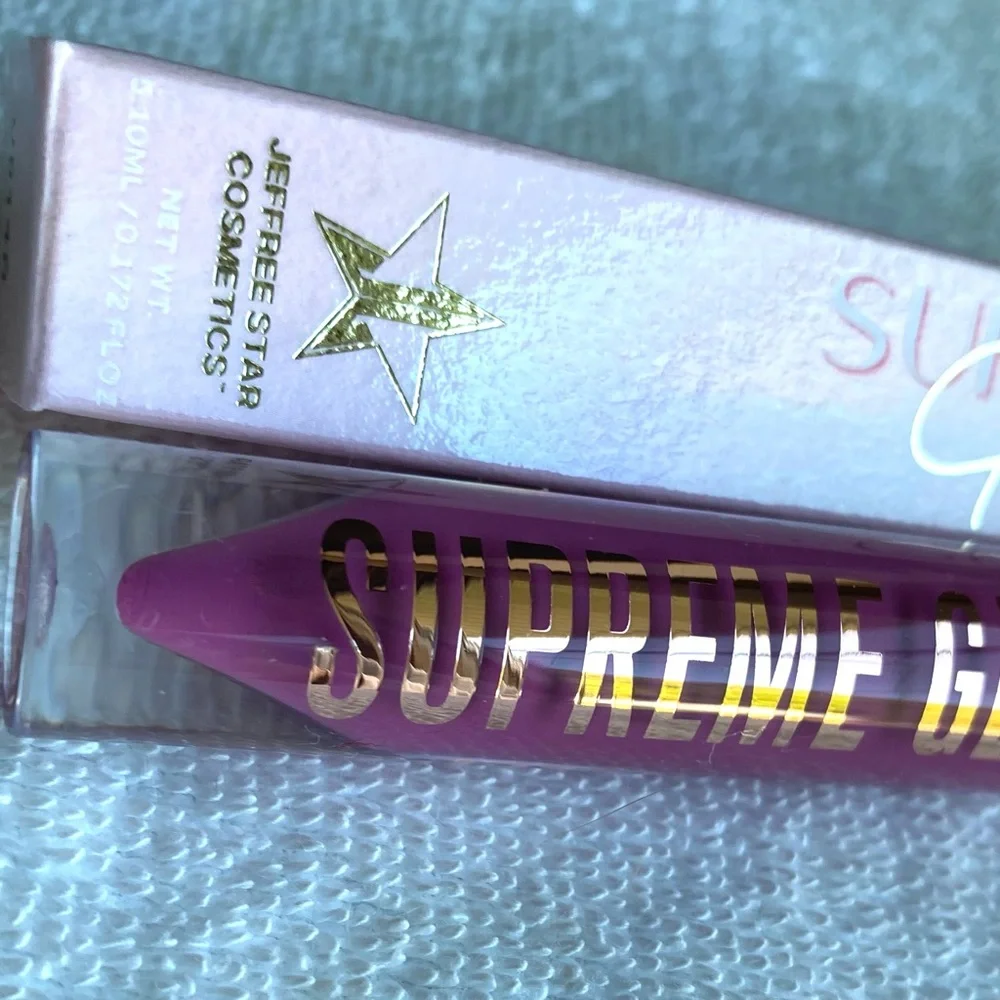 Jeffree Star MORE THAN FRIENDS Supreme Gloss purple pink shade new in box
